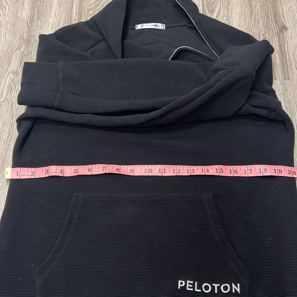 Peloton ribbed sweater - Picture 5 of 6